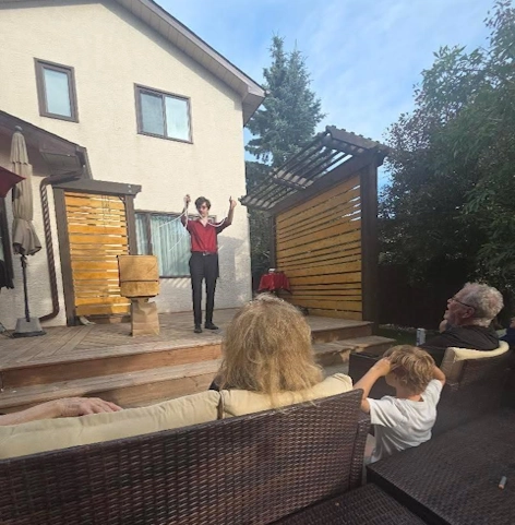 The RCEC Magician entertains at private home.